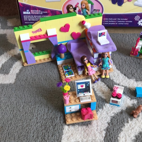 My Life As Slumber Party Fun Mega Bloks Set - Picture 2 of 3